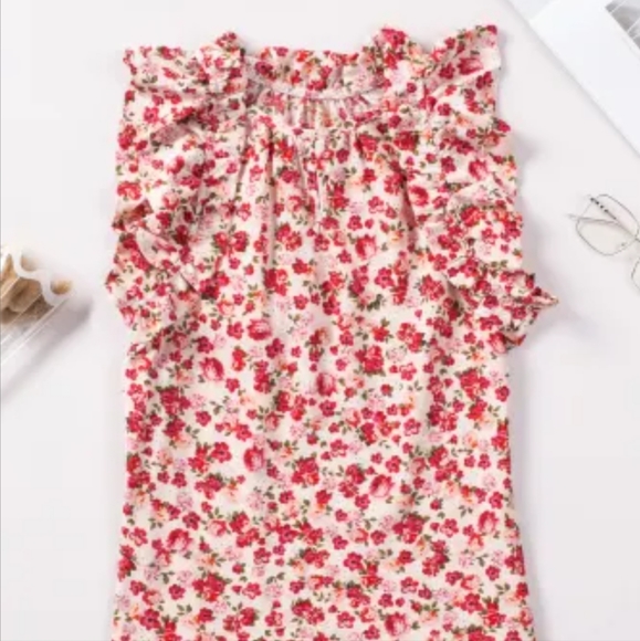 ♥️New Red floral print mock neck top - Picture 8 of 16